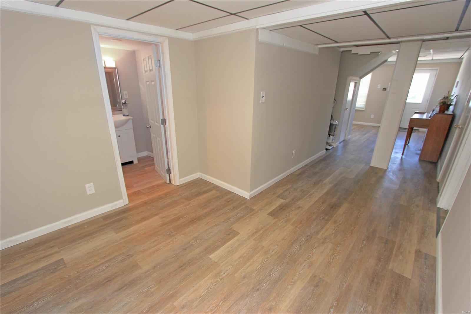10445 Schuessler Road St. Louis, MO 63128 - Photo 36 of 51