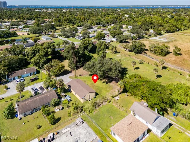 $65,000 | 212 Charlotte Avenue, Fort Myers, FL 33916