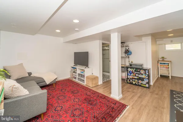 $3,650 | 1334 Bayliss Drive, Alexandria, VA 22302