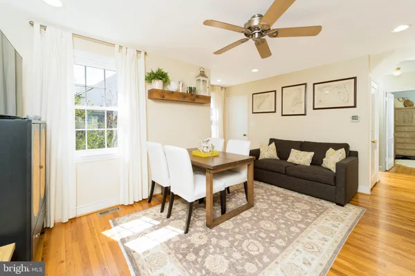 $3,650 | 1334 Bayliss Drive, Alexandria, VA 22302