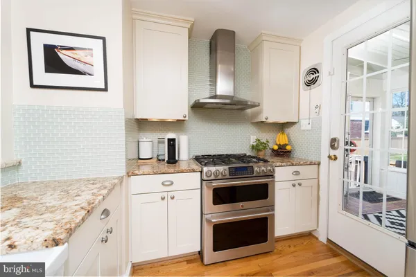 $3,650 | 1334 Bayliss Drive, Alexandria, VA 22302