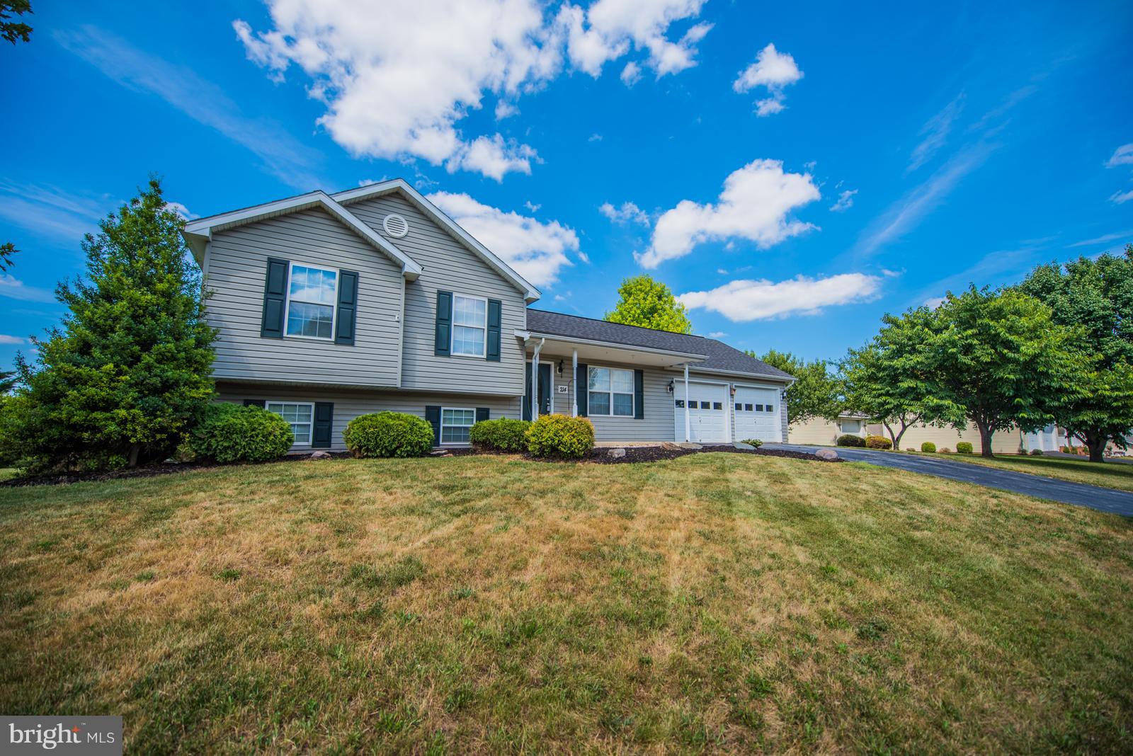 214 Thumper Drive Ranson, WV 25438 - Photo 1 of 30 Exterior (Front)
