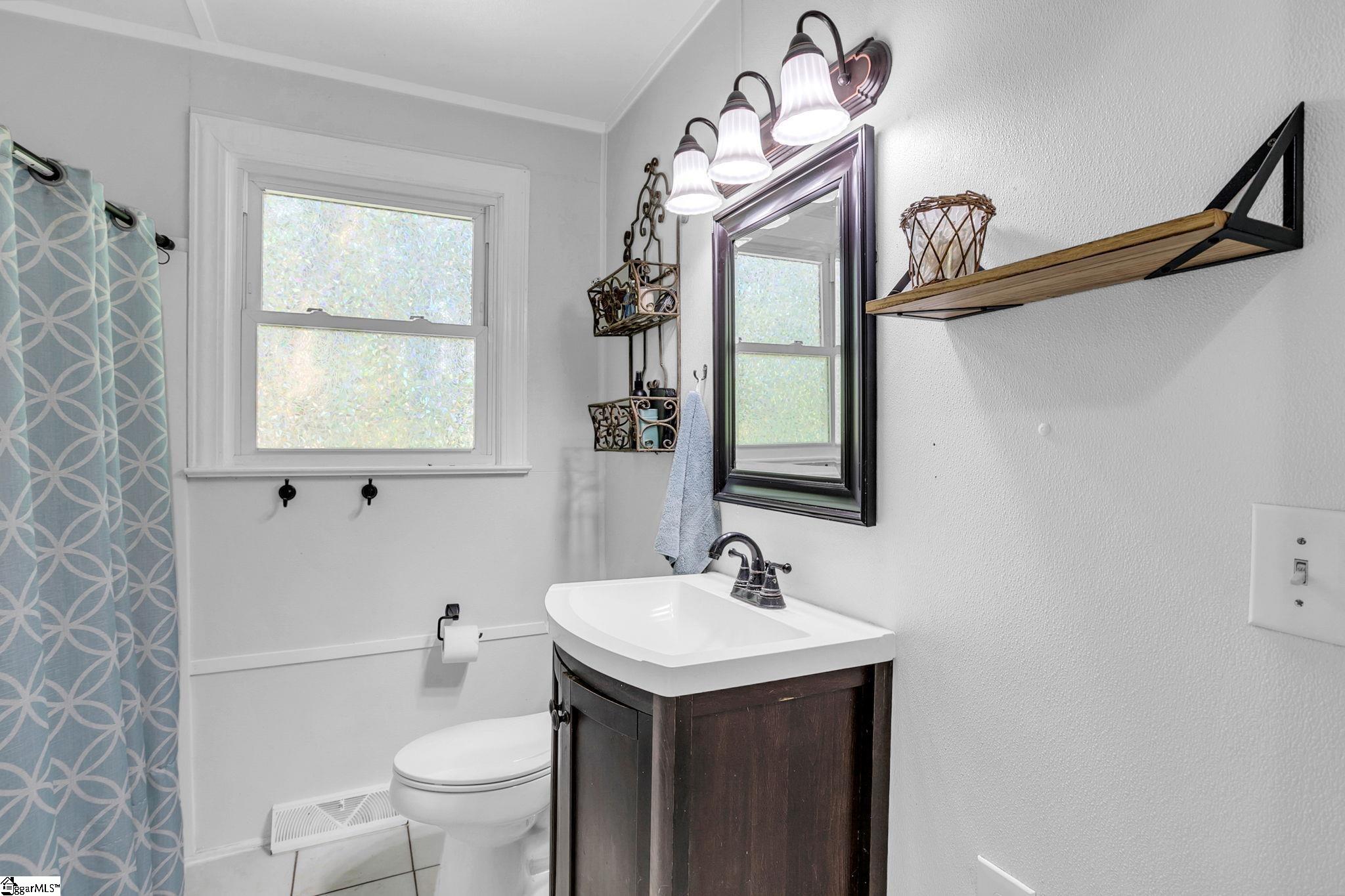 117 Patterson Road Greer, SC 29651 - Photo 17 of 35 Gallery Image 17