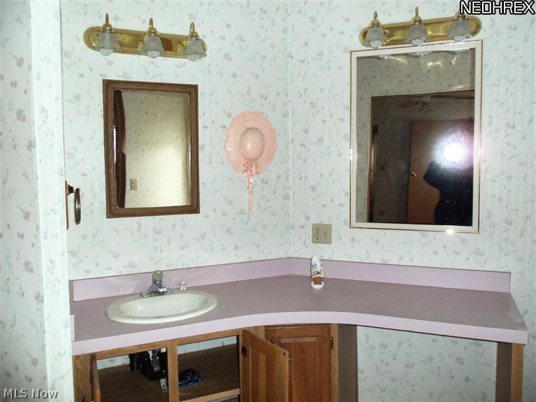 2298 Ragersville Road Southwest Sugarcreek, OH 44681 - Photo 9 of 13 Gallery Image 9