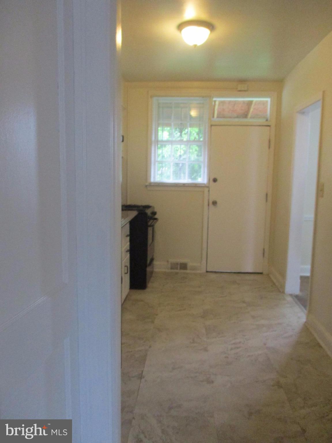 3902 Annellen Road Baltimore, MD 21215 - Photo 7 of 16 Kitchen