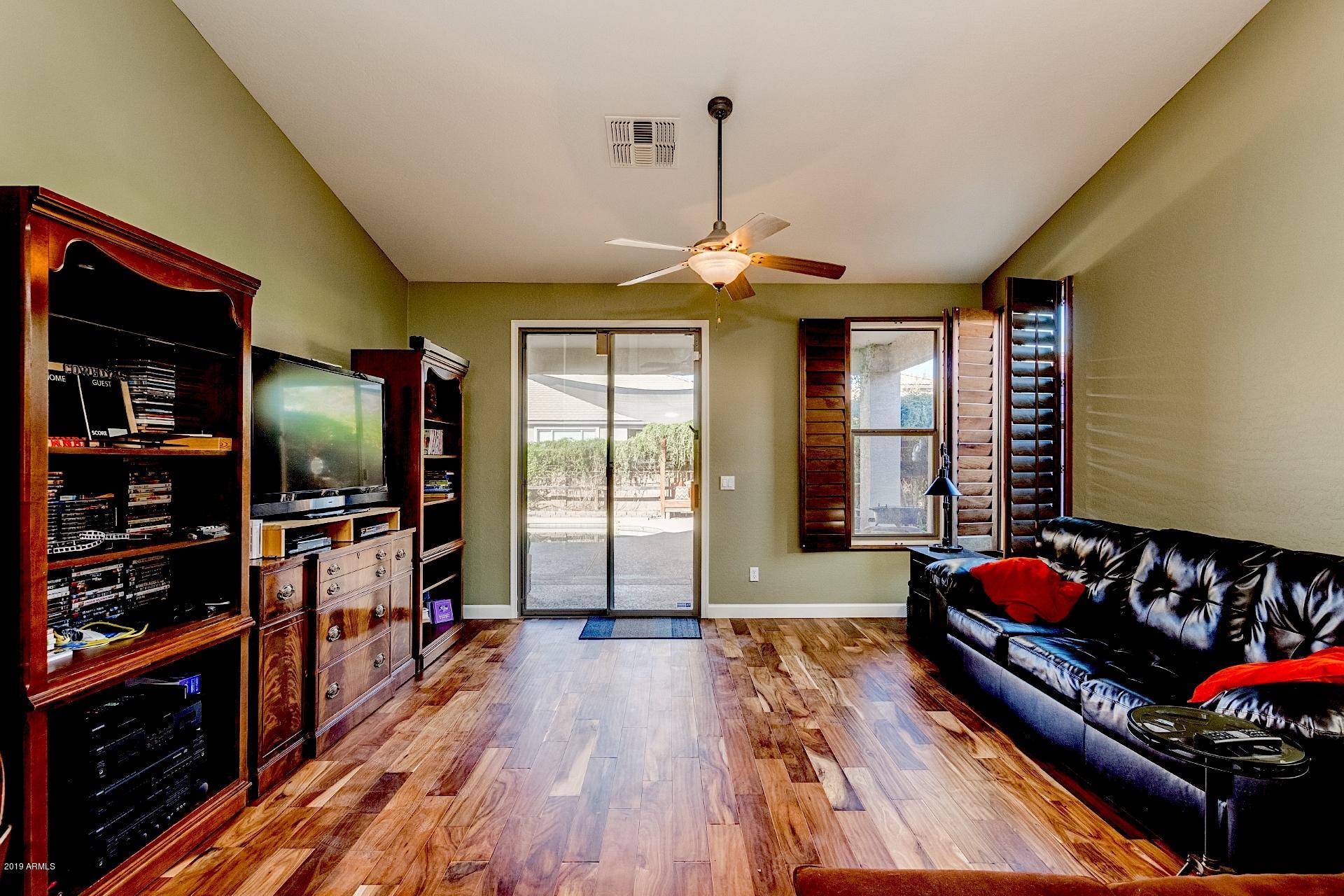 2314 West Beverly Rd. Phoenix, AZ 85041 - Photo 8 of 24 Family Room