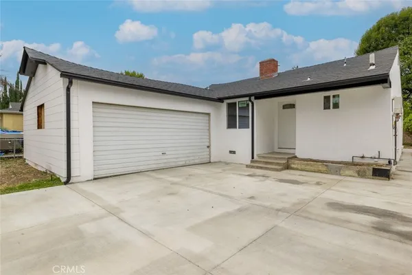 $3,650 | 18919 Hart Street, Reseda, CA 91335