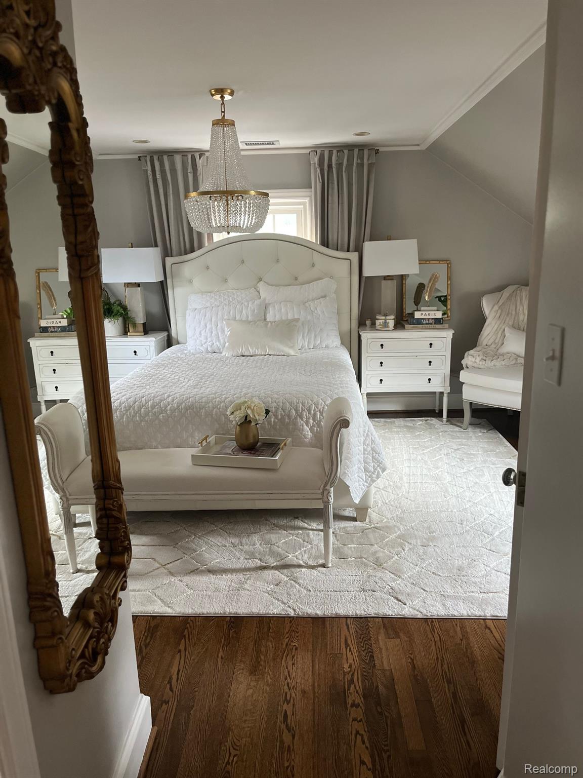 268 Lewiston Road Grosse Pointe, MI 48236 - Photo 5 of 17 Gallery Image 5