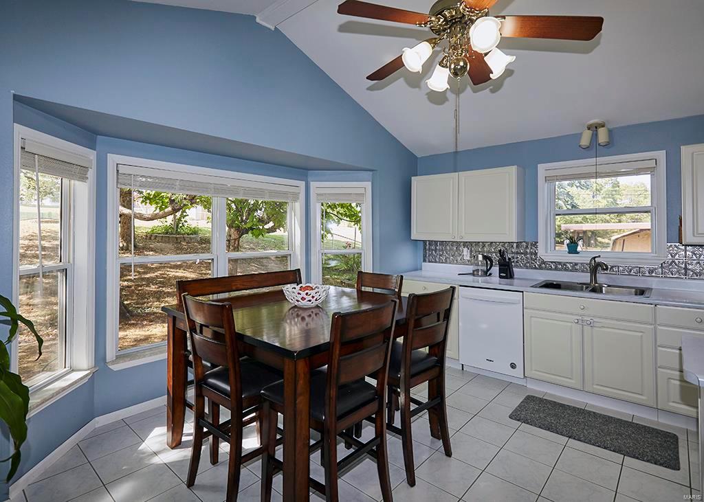 6915 Becker Road St. Louis, MO 63129 - Photo 18 of 35 Gallery Image 18