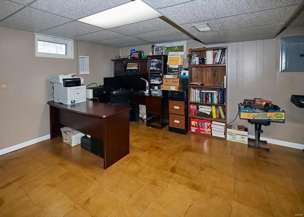 6915 Becker Road St. Louis, MO 63129 - Photo 24 of 35 Gallery Image 24