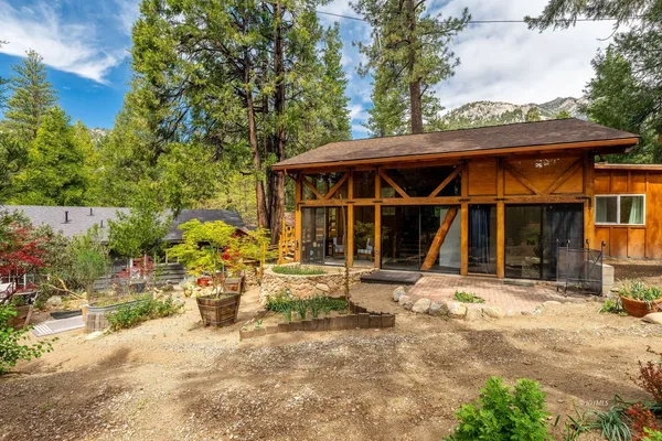 $910,000 | 25106 Rim Rock Road, Idyllwild, CA 92549