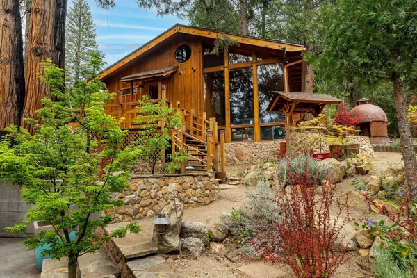 $910,000 | 25106 Rim Rock Road, Idyllwild, CA 92549