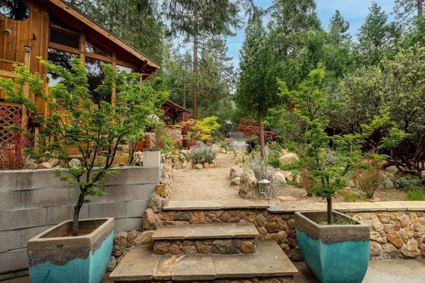 $910,000 | 25106 Rim Rock Road, Idyllwild, CA 92549