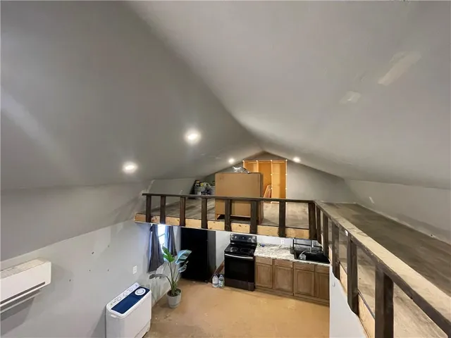 $348,000 | 887 Southeast 771st Road, Windsor, MO 65360