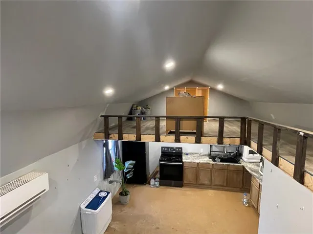 $348,000 | 887 Southeast 771st Road, Windsor, MO 65360