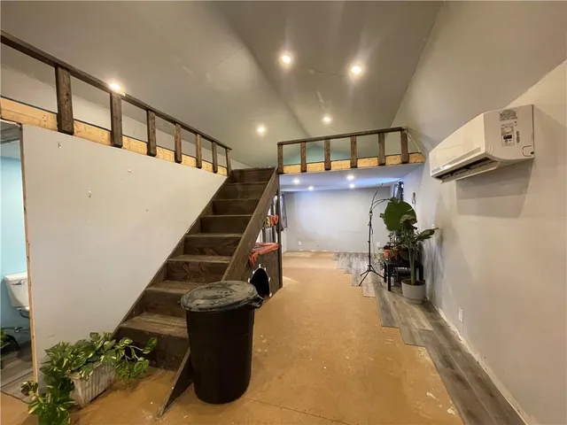 $348,000 | 887 Southeast 771st Road, Windsor, MO 65360