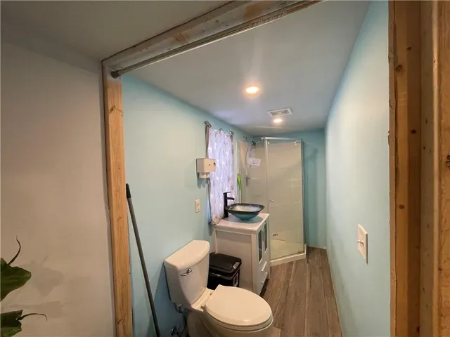 $348,000 | 887 Southeast 771st Road, Windsor, MO 65360