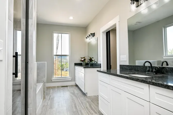 $575,000 | 531 Horns Creek Road, Old Fort, TN 37362