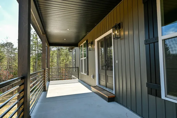$575,000 | 531 Horns Creek Road, Old Fort, TN 37362