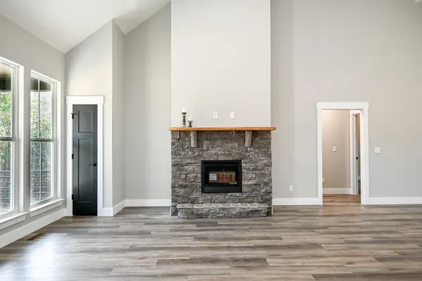 $575,000 | 531 Horns Creek Road, Old Fort, TN 37362