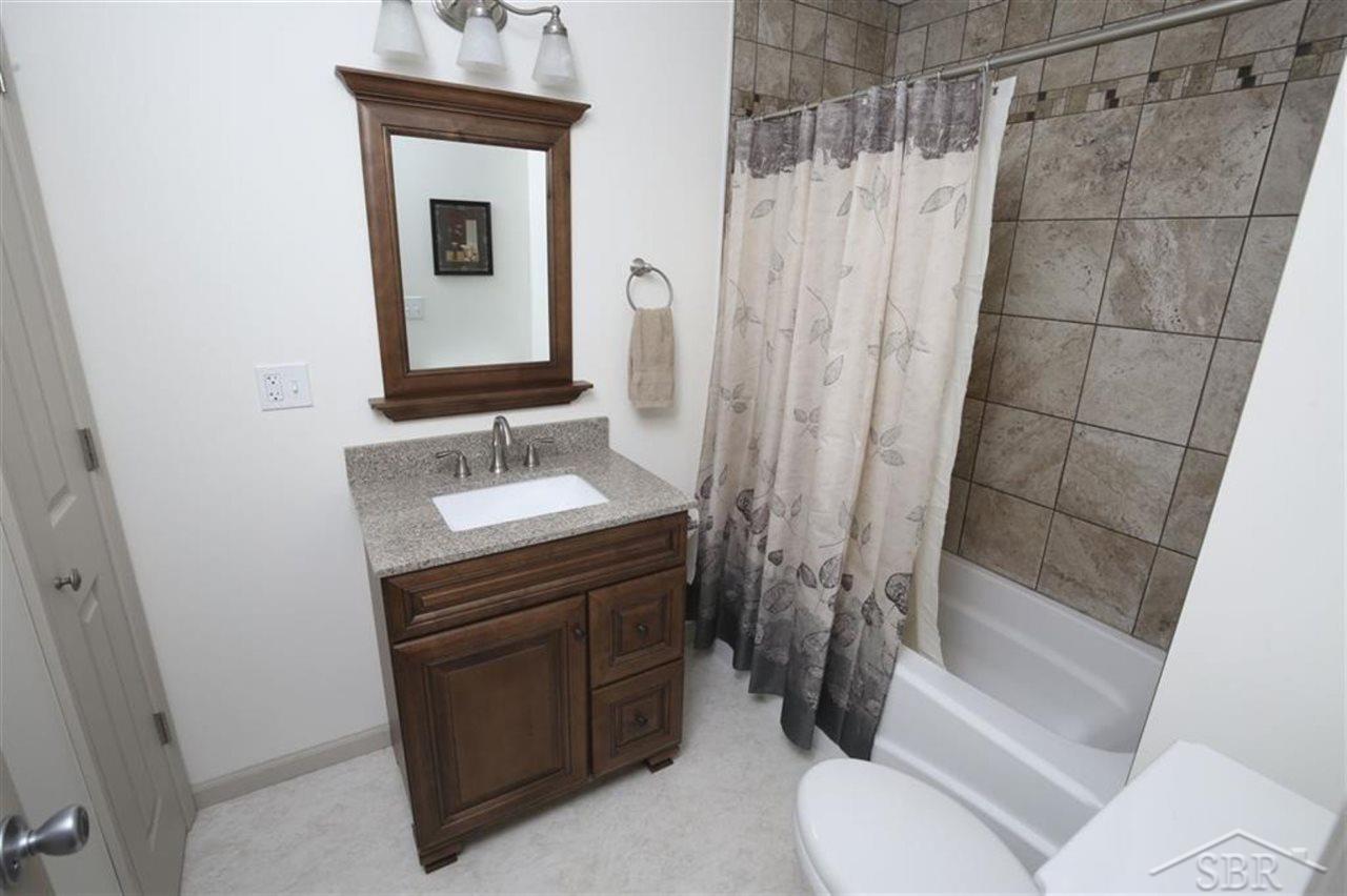 1673 East Letts Road Midland, MI 48642 - Photo 24 of 46 50029597-23.JPG