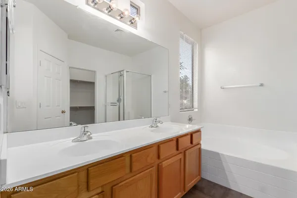 $2,095 | 1886 East Don Carlos, Unit 163, Tempe, AZ 85281