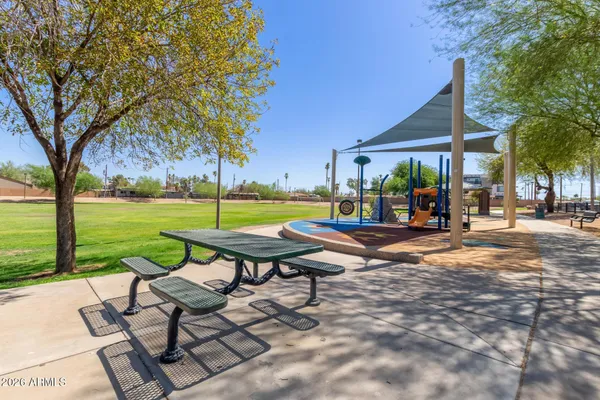 $2,095 | 1886 East Don Carlos, Unit 163, Tempe, AZ 85281