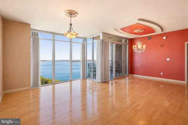 $349,000 | 901 North Penn Street, Unit P1006, Philadelphia, PA 19123