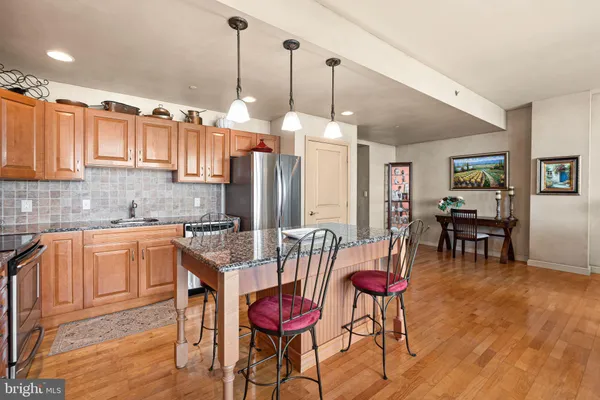 $349,000 | 901 North Penn Street, Unit P1006, Philadelphia, PA 19123