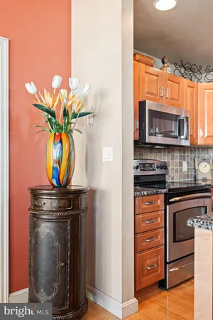 $349,000 | 901 North Penn Street, Unit P1006, Philadelphia, PA 19123