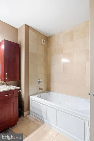 $349,000 | 901 North Penn Street, Unit P1006, Philadelphia, PA 19123