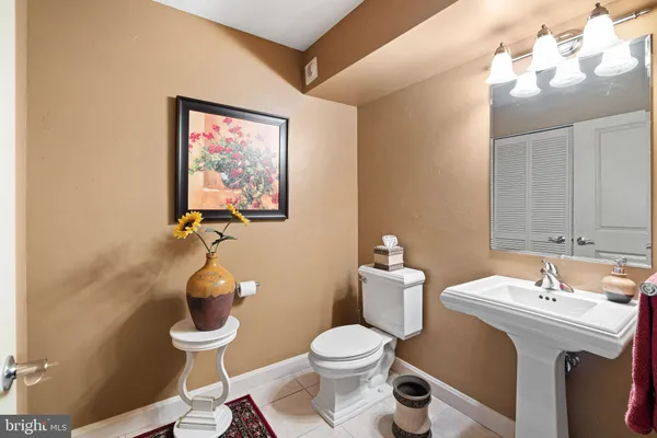 $349,000 | 901 North Penn Street, Unit P1006, Philadelphia, PA 19123