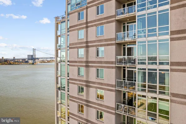 $349,000 | 901 North Penn Street, Unit P1006, Philadelphia, PA 19123