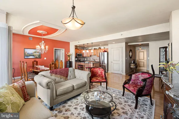 $349,000 | 901 North Penn Street, Unit P1006, Philadelphia, PA 19123