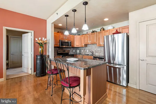 $349,000 | 901 North Penn Street, Unit P1006, Philadelphia, PA 19123