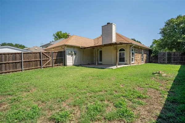 $2,200 | 3801 Smartt Street, Rowlett, TX 75088