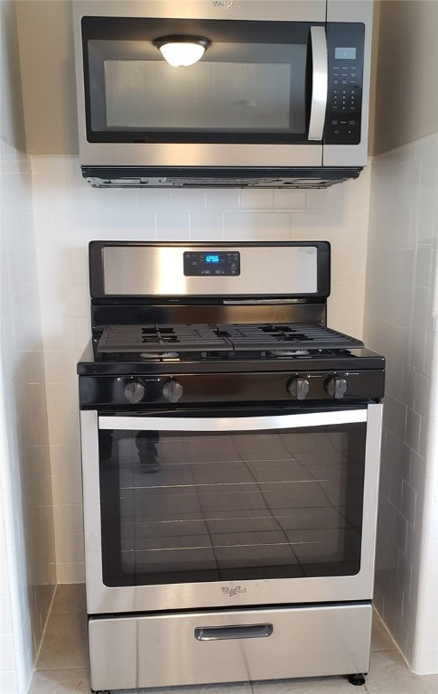 29 Rome Avenue Providence, RI 02908 - Photo 4 of 13