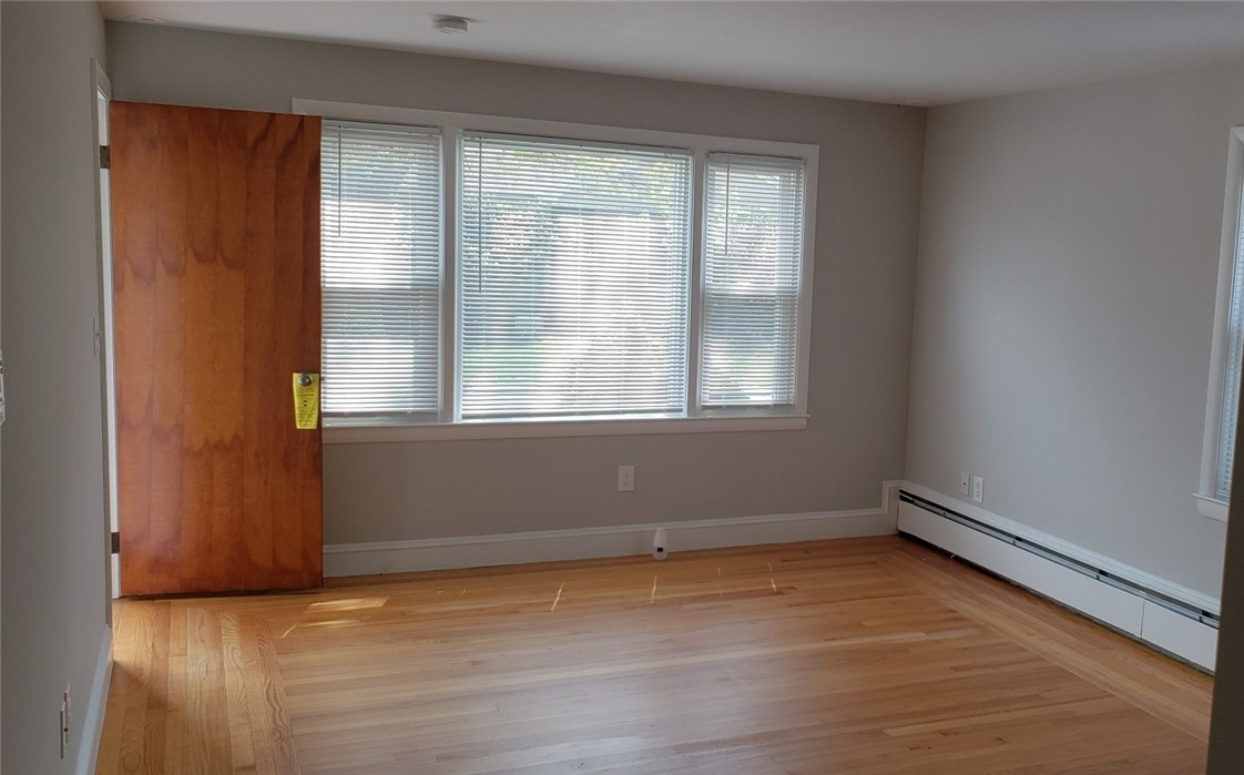 29 Rome Avenue Providence, RI 02908 - Photo 6 of 13
