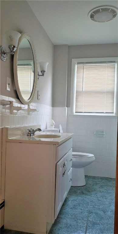 29 Rome Avenue Providence, RI 02908 - Photo 10 of 13
