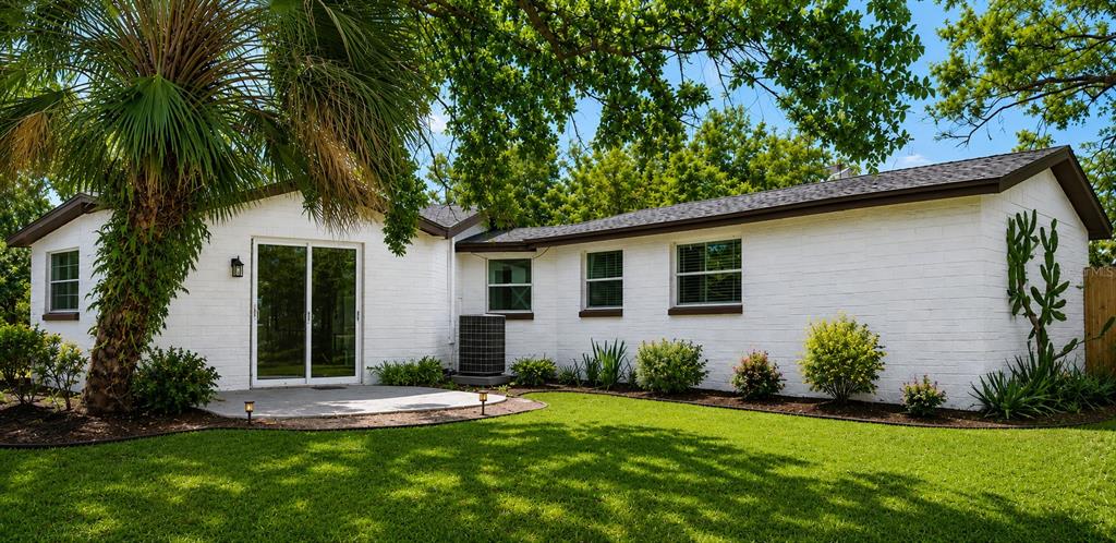 8428 Anay Court New Port Richey, FL 34653 - Photo 12 of 33
