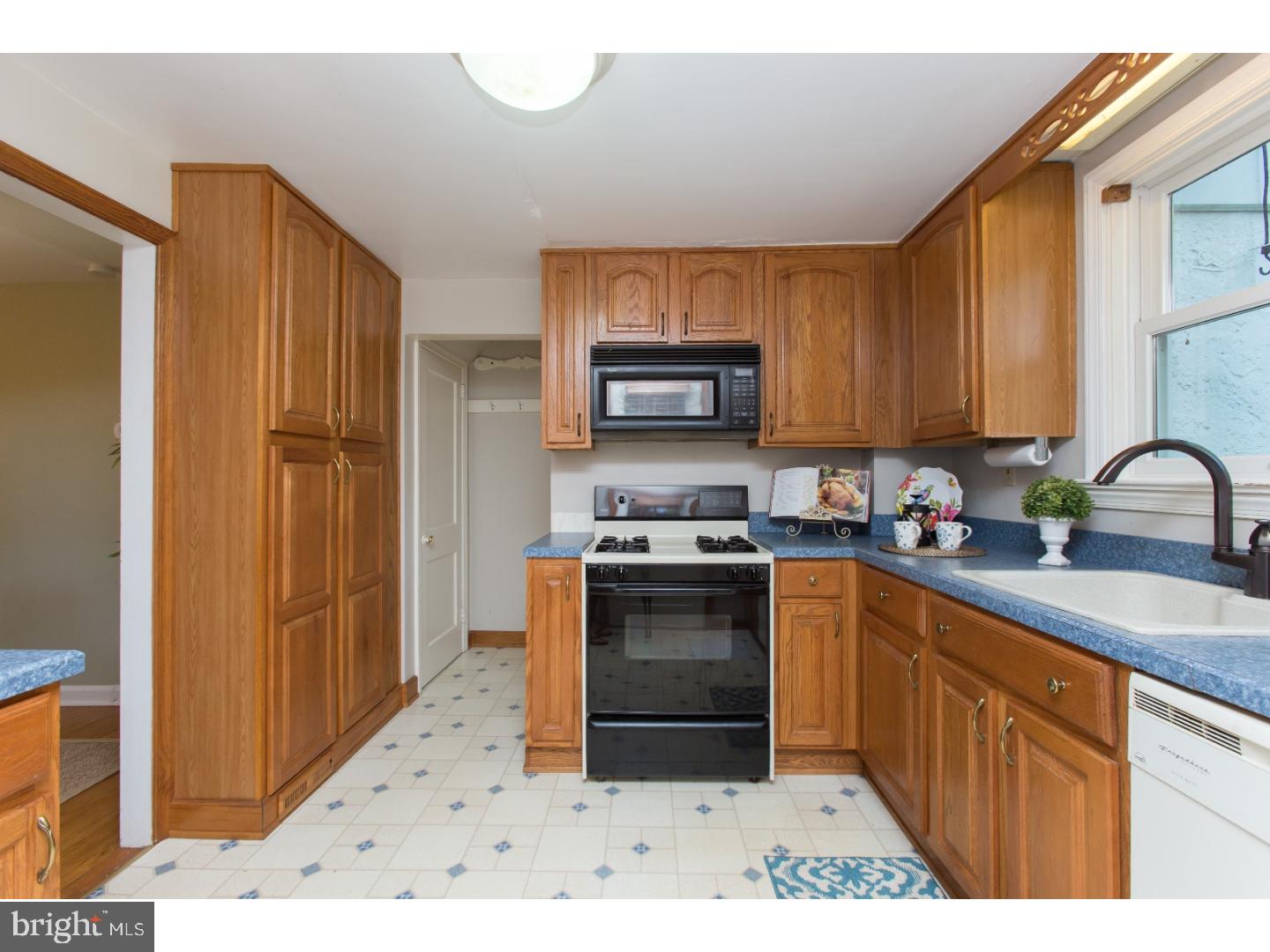 715 Hemlock Road Media, PA 19063 - Photo 12 of 25 Kitchen