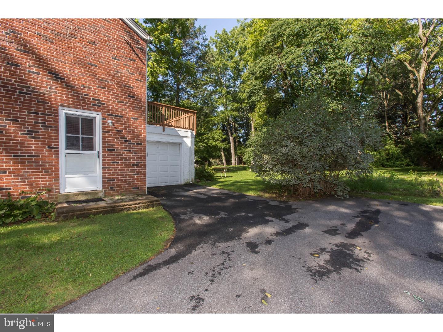 715 Hemlock Road Media, PA 19063 - Photo 22 of 25 Garage