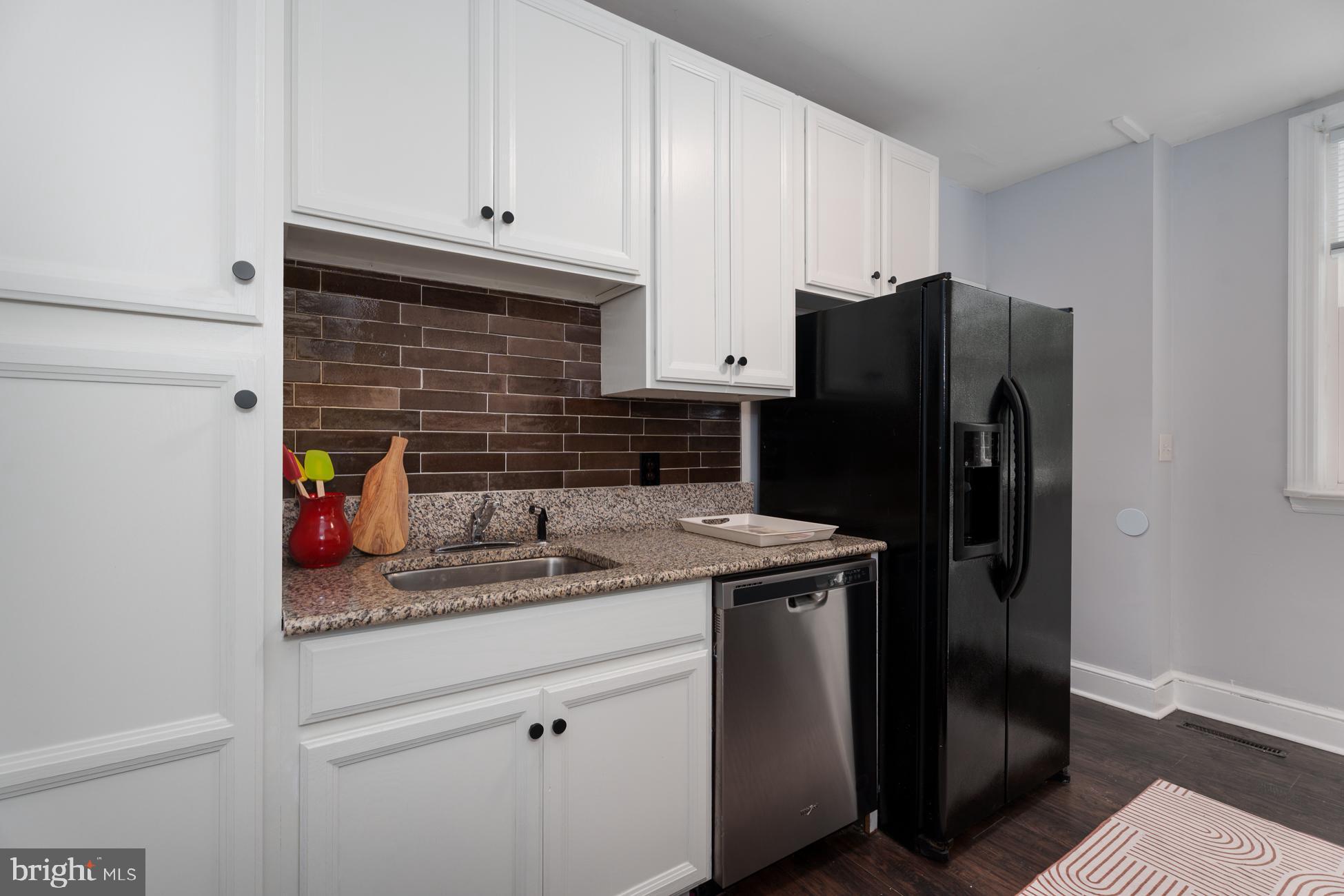 156 Mercer Street Princeton, NJ 08540 - Photo 8 of 32