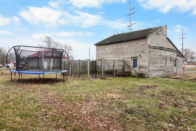 $165,000 | 400 East 3rd Street, Monon, IN 47959