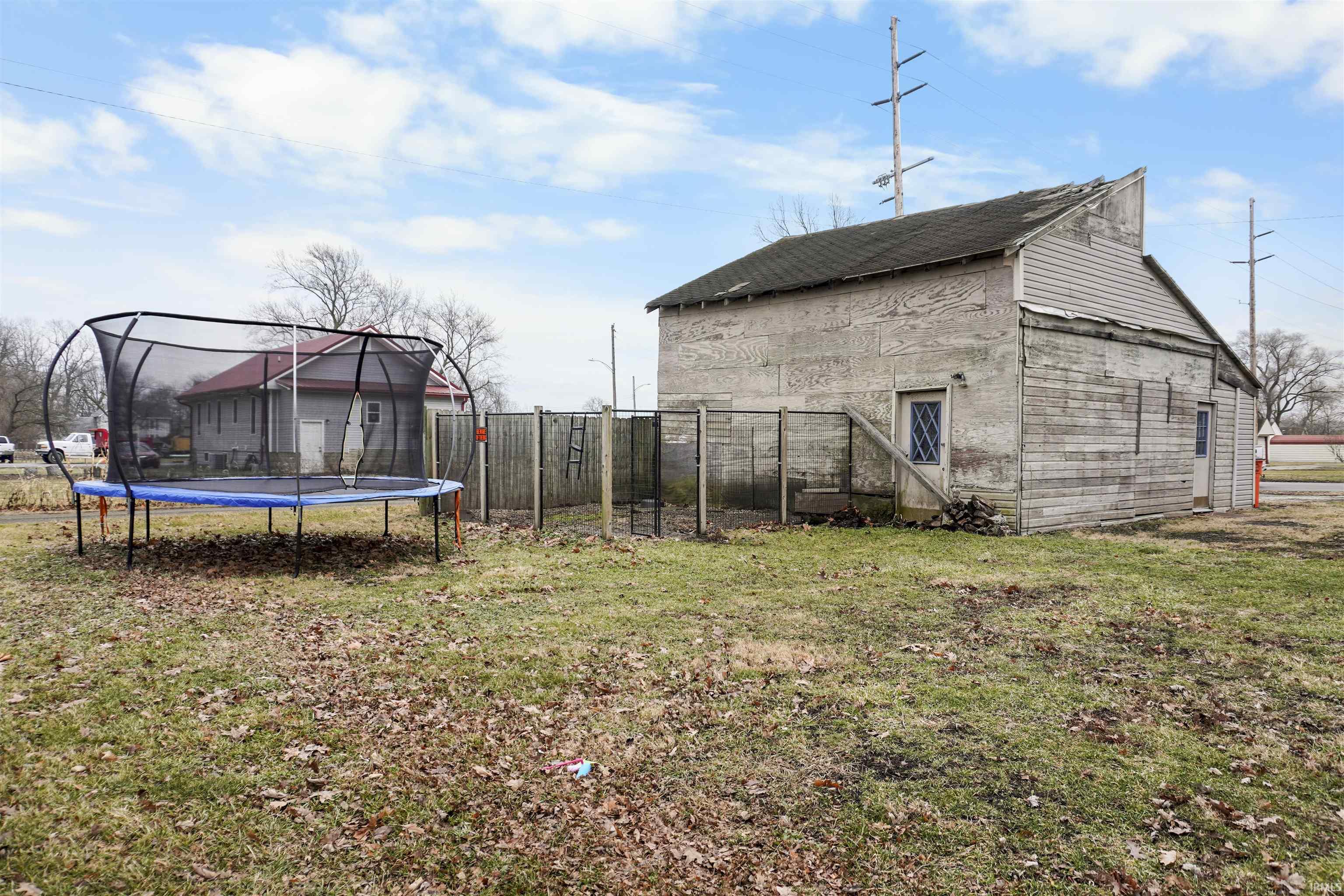 400 East 3rd Street Monon, IN 47959 - Photo 8 of 35