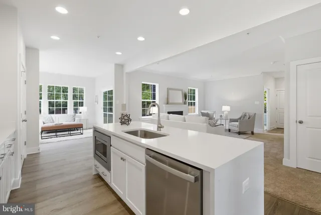 $1,179,900 | 328 Ridge Road, Washington Grove, MD 20880