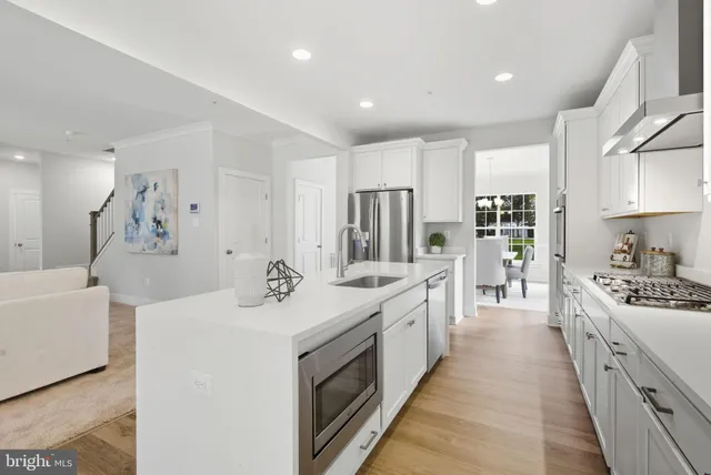 $1,179,900 | 328 Ridge Road, Washington Grove, MD 20880