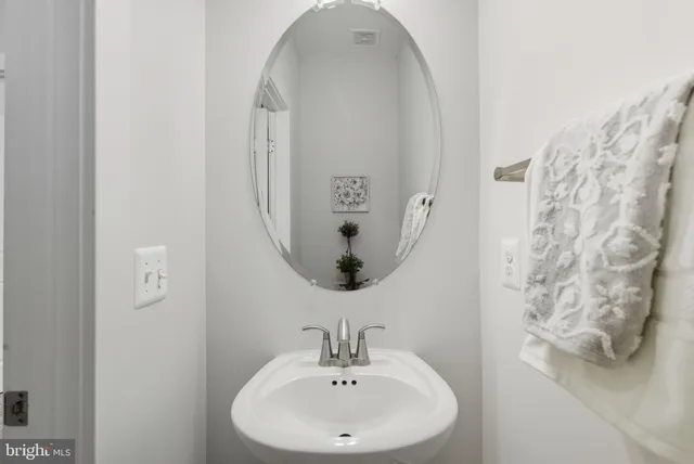 $1,179,900 | 328 Ridge Road, Washington Grove, MD 20880