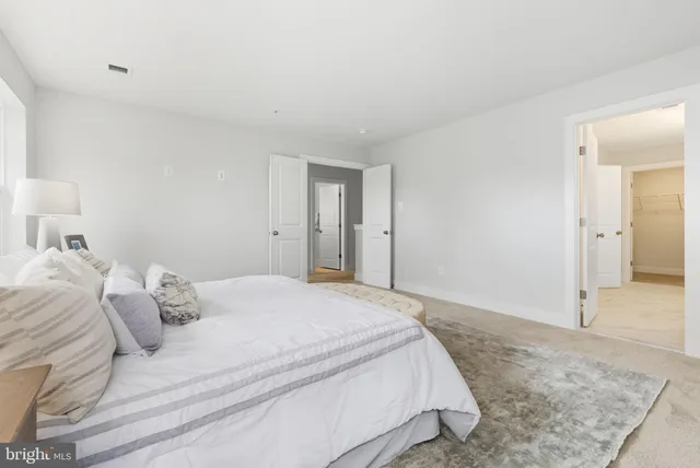 $1,179,900 | 328 Ridge Road, Washington Grove, MD 20880