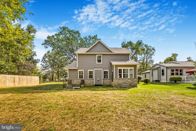 $1,179,900 | 328 Ridge Road, Washington Grove, MD 20880